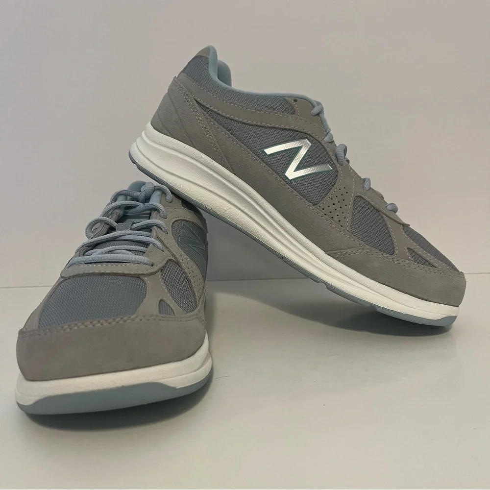 New Balance Shoes Womens Sz 9.5 D Grey Suede Leather Walking Sneakers